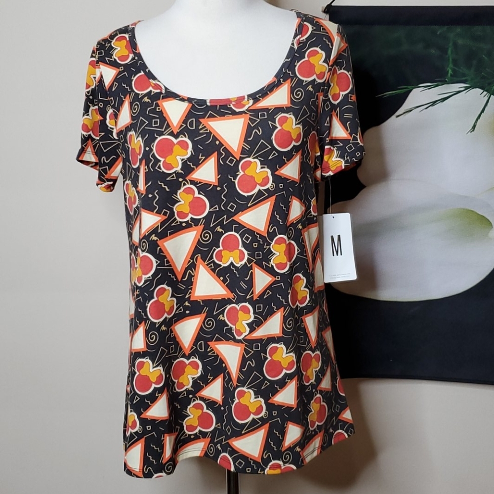 NWT LulaRoe Disney High Low Classic T T-shirt